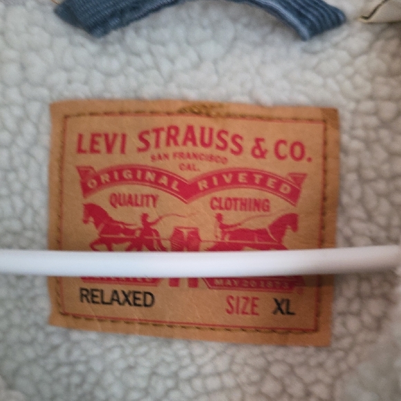 🆕️ Levi's Jacket - Classic Blue Corduroy Trucker Jacket with Sherpa Lining NWT - Picture 3 of 12